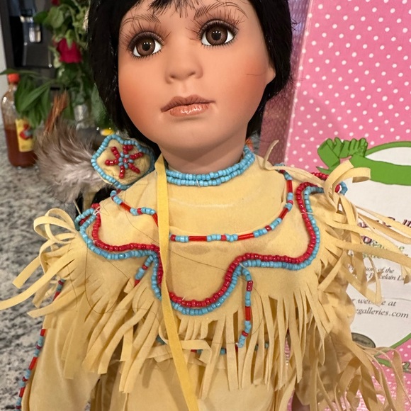 Pocahontas doll - Picture 6 of 6